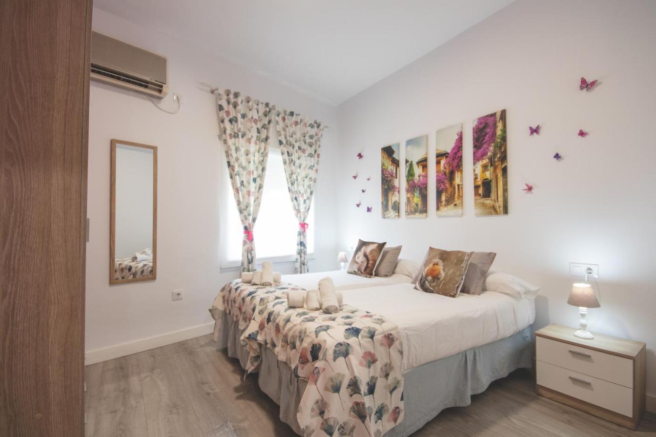 Apartamentos Coso De San Albin メリダ エクステリア 写真